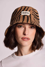 Achterzak Bob Bucket Hat - Kaneel Zebra Bruin