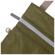 Roka Stratford kleine crossbodytas van gerecycled nylon - bieslookgroen