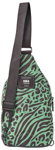 Roka Willesden grote crossbodytas van gerecycled canvas - Artisjokgroen