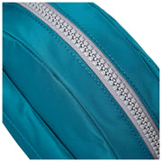 Roka Paddington kleine crossbodytas van gerecycled nylon - Noordzeeblauw