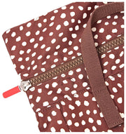 Roka Canfield B middelgrote rugzak van gerecycled canvas - bruine vlek