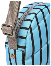 Roka Paddington kleine crossbodytas van gerecycled canvas - blauwe streep
