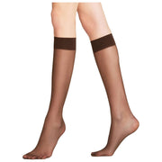 Falke Matt Deluxe 20 Denier Kniekousen - Brenda Brown