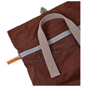 Roka Canfield B kleine rugzak van gerecycled nylon - Rocky Road Brown