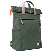 Roka Finchley Medium rugzak van gerecycled canvas - Thunderstorm groen