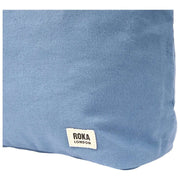 Roka Hoxton grote katoenen canvas schoudertas - luchtvaartblauw