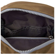 Roka Willesden grote gerecyclede nylon crossbodytas - legergroen