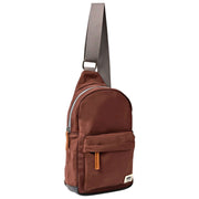 Roka Willesden grote crossbodytas van gerecycled nylon - Rocky Road Brown