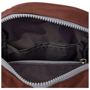 Roka Willesden grote crossbodytas van gerecycled nylon - Rocky Road Brown
