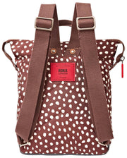 Roka Bantry B kleine rugzak van gerecycled canvas - Bruine vlek