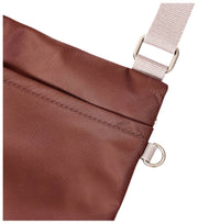 Roka Chelsea B medium crossbodytas van gerecycled nylon - Rocky Road Brown