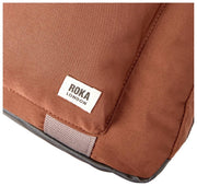 Roka Gatwick medium plunjezak van gerecycled canvas - kaneelbruin