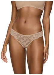 Triumph Amourette Hipster String - Huidbeige