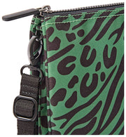 Roka Carnaby XL crossbodytas van gerecycleerd canvas - gemengd artisjokgroen