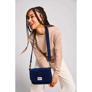 Hindbag Margault Schoudertas - Fluweel Marineblauw