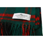 Locharron of Scotland Borders Macdonald Clan moderne lamswollen deken - donkergroen/marineblauw/rood