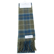 Locharron of Scotland Bowhill Scottish Borderland lamswollen sjaal - olijfgroen/marineblauw