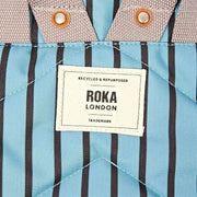 Roka Canfield B middelgrote rugzak van gerecycled canvas - blauwe streep