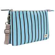 Roka Carnaby XL crossbodytas van gerecycled canvas - blauwe streep