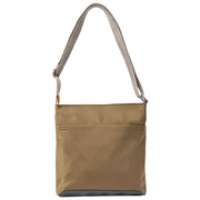 Roka Kennington B medium crossbodytas van gerecycled nylon - legerbruin