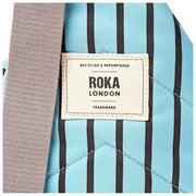Roka Willesden B grote crossbodytas van gerecycled canvas - blauwe streep