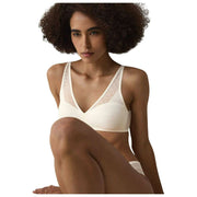 Triumph Signature Sheer beha zonder beugel - Ecru wit